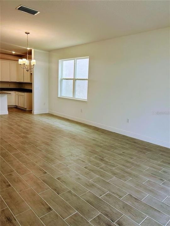 For Sale: $505,000 (4 beds, 2 baths, 1884 Square Feet)