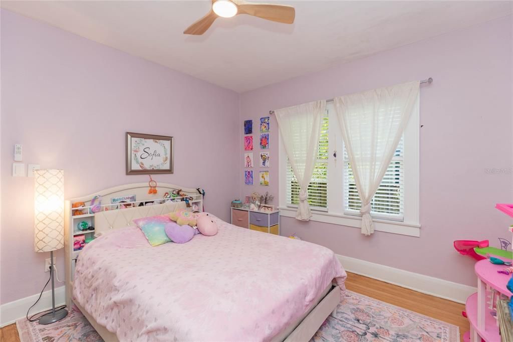 For Sale: $885,000 (3 beds, 2 baths, 1803 Square Feet)