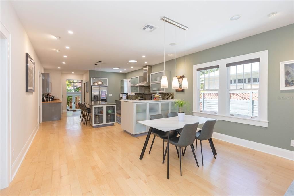For Sale: $885,000 (3 beds, 2 baths, 1803 Square Feet)