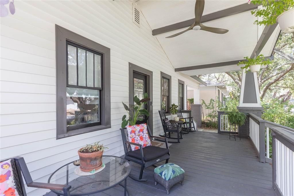 For Sale: $885,000 (3 beds, 2 baths, 1803 Square Feet)