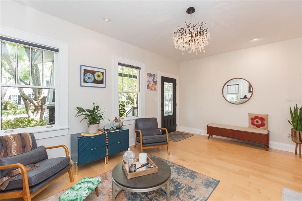 For Sale: $885,000 (3 beds, 2 baths, 1803 Square Feet)