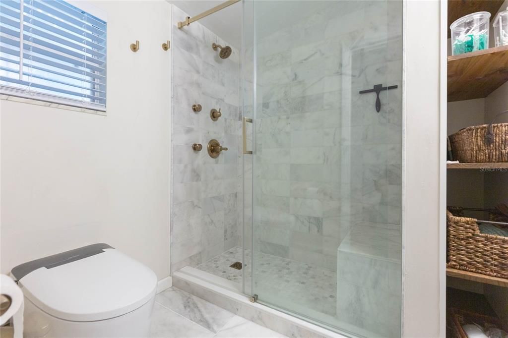For Sale: $885,000 (3 beds, 2 baths, 1803 Square Feet)