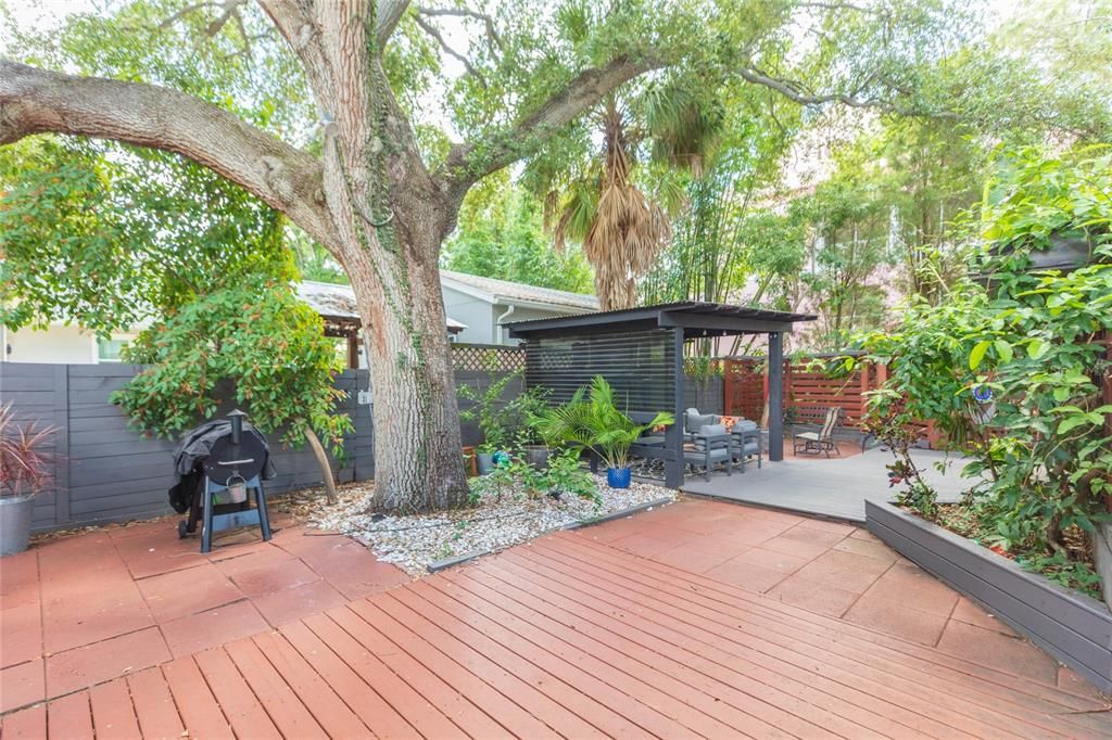 For Sale: $885,000 (3 beds, 2 baths, 1803 Square Feet)