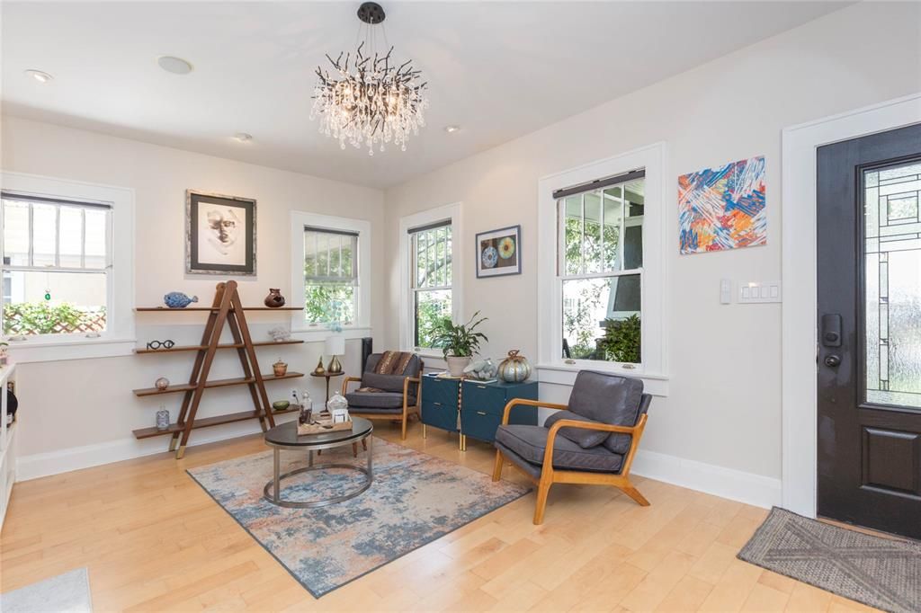 For Sale: $885,000 (3 beds, 2 baths, 1803 Square Feet)