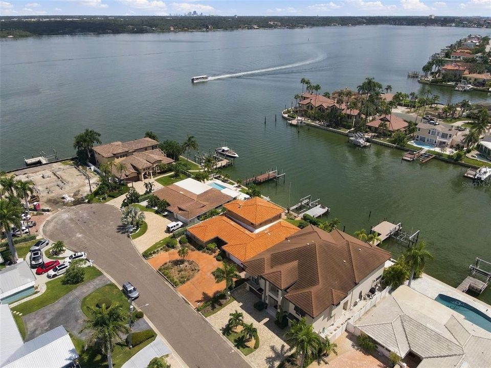 В аренду: $17,000 (4 спален, 3 ванн, 3375 Квадратных фут)