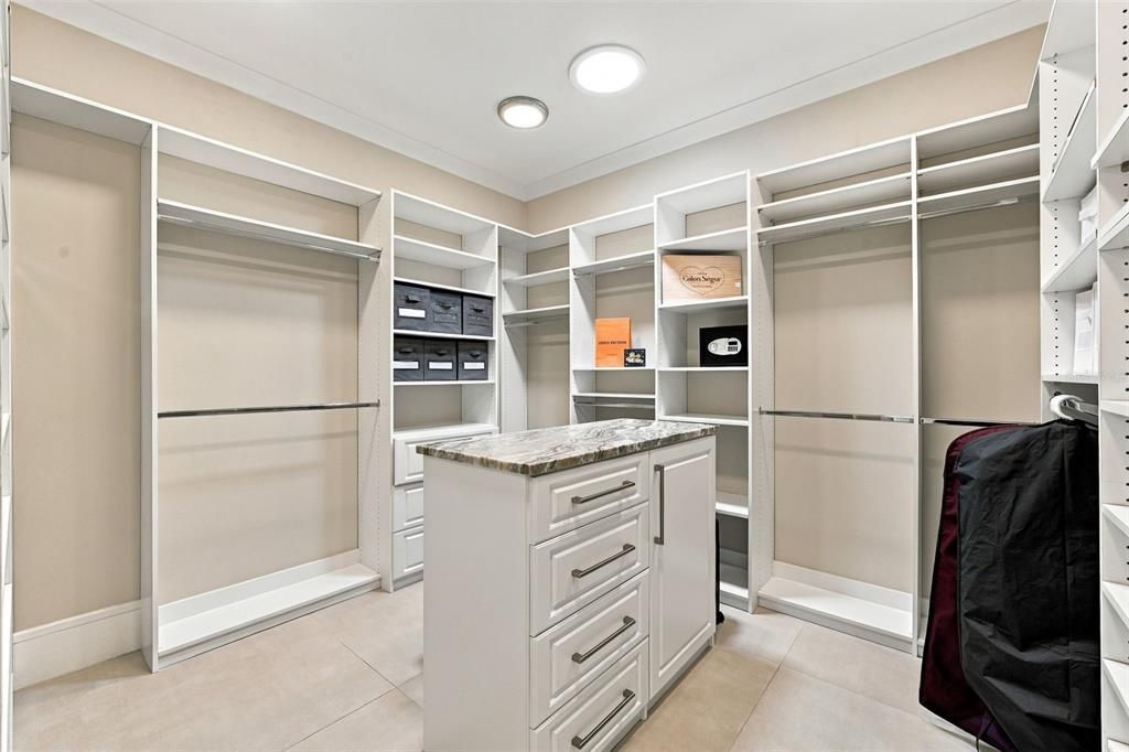 В аренду: $17,000 (4 спален, 3 ванн, 3375 Квадратных фут)