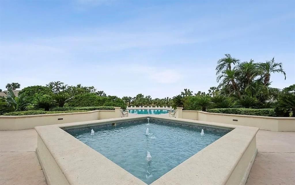 For Sale: $1,399,900 (3 beds, 2 baths, 1952 Square Feet)