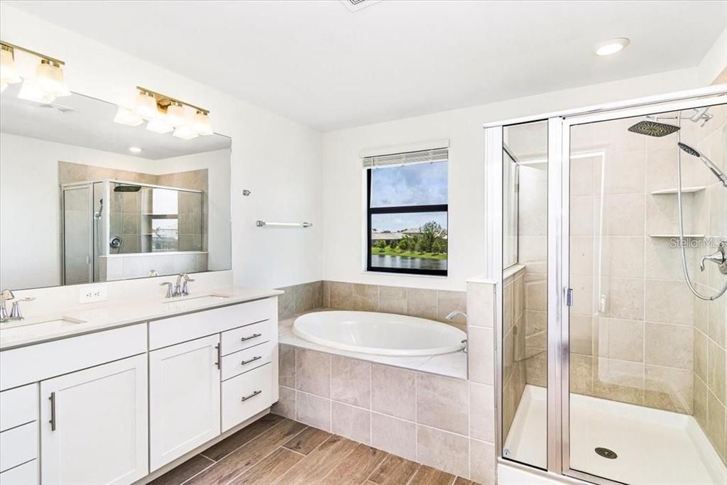 For Rent: $4,900 (6 beds, 4 baths, 2918 Square Feet)
