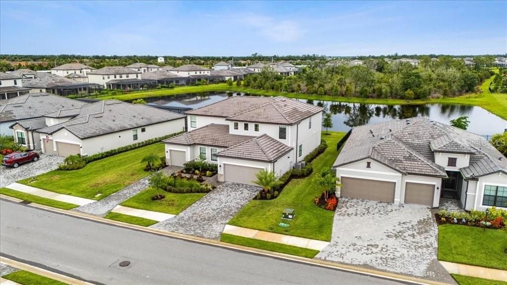 For Rent: $4,900 (6 beds, 4 baths, 2918 Square Feet)