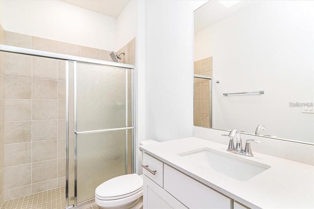 For Rent: $4,900 (6 beds, 4 baths, 2918 Square Feet)