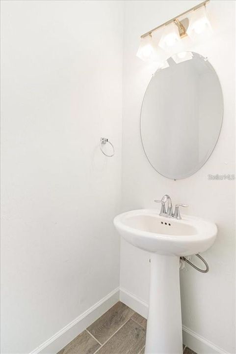 For Rent: $4,900 (6 beds, 4 baths, 2918 Square Feet)