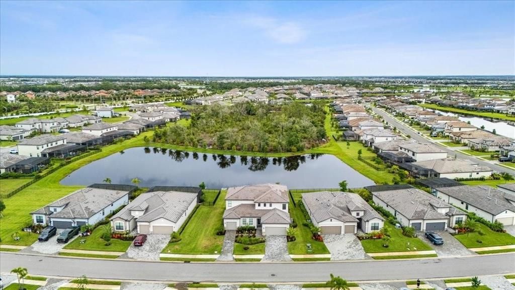 For Rent: $4,900 (6 beds, 4 baths, 2918 Square Feet)