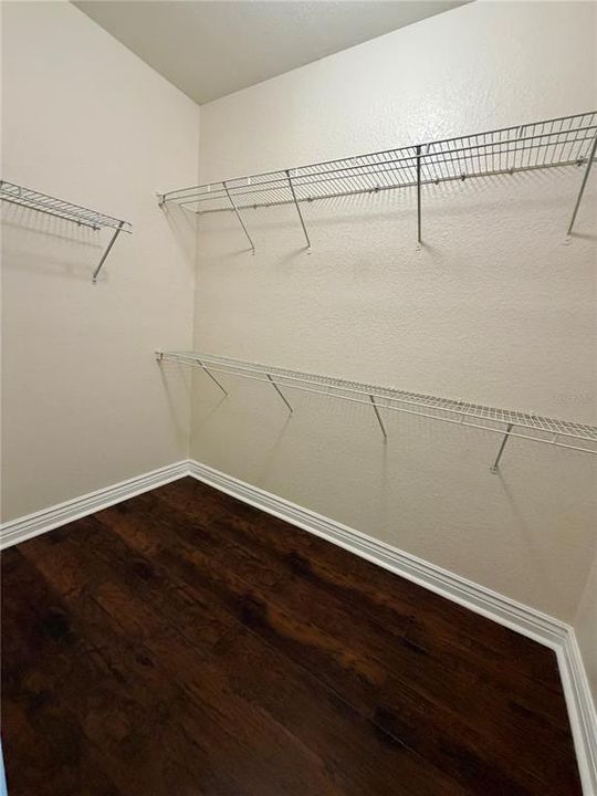В аренду: $2,400 (2 спален, 1 ванн, 980 Квадратных фут)