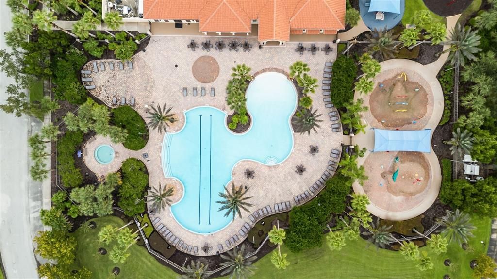 En Venta: $430,000 (4 camas, 2 baños, 2400 Pies cuadrados)