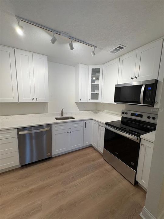 В аренду: $1,695 (2 спален, 2 ванн, 1198 Квадратных фут)