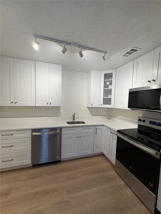 В аренду: $1,695 (2 спален, 2 ванн, 1198 Квадратных фут)