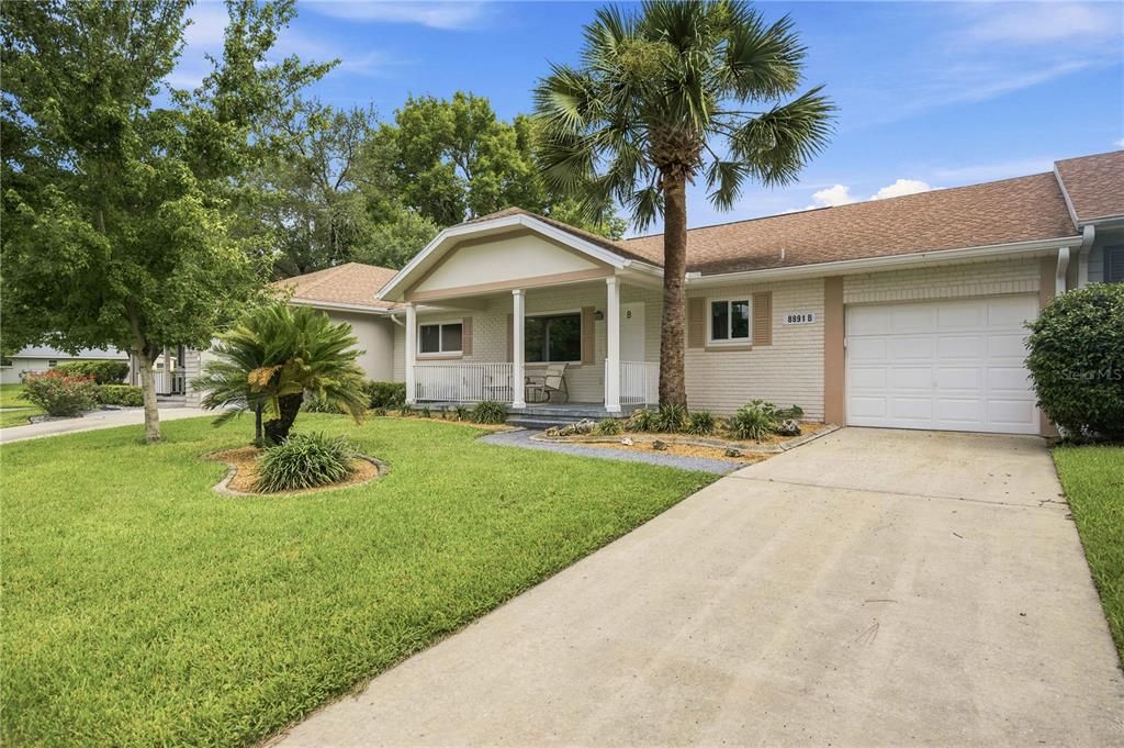 For Rent: $1,650 (2 beds, 2 baths, 1369 Square Feet)