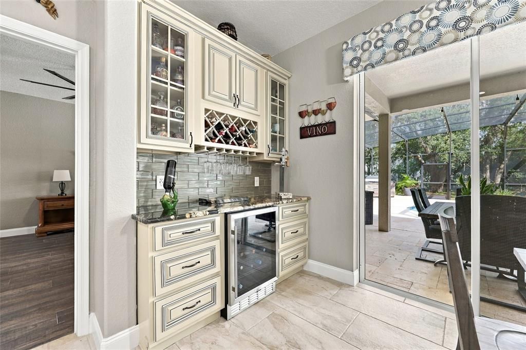 На продажу: $729,900 (5 спален, 3 ванн, 3535 Квадратных фут)