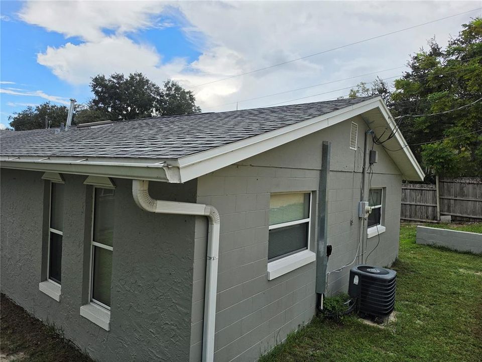 For Sale: $306,000 (3 beds, 2 baths, 1428 Square Feet)