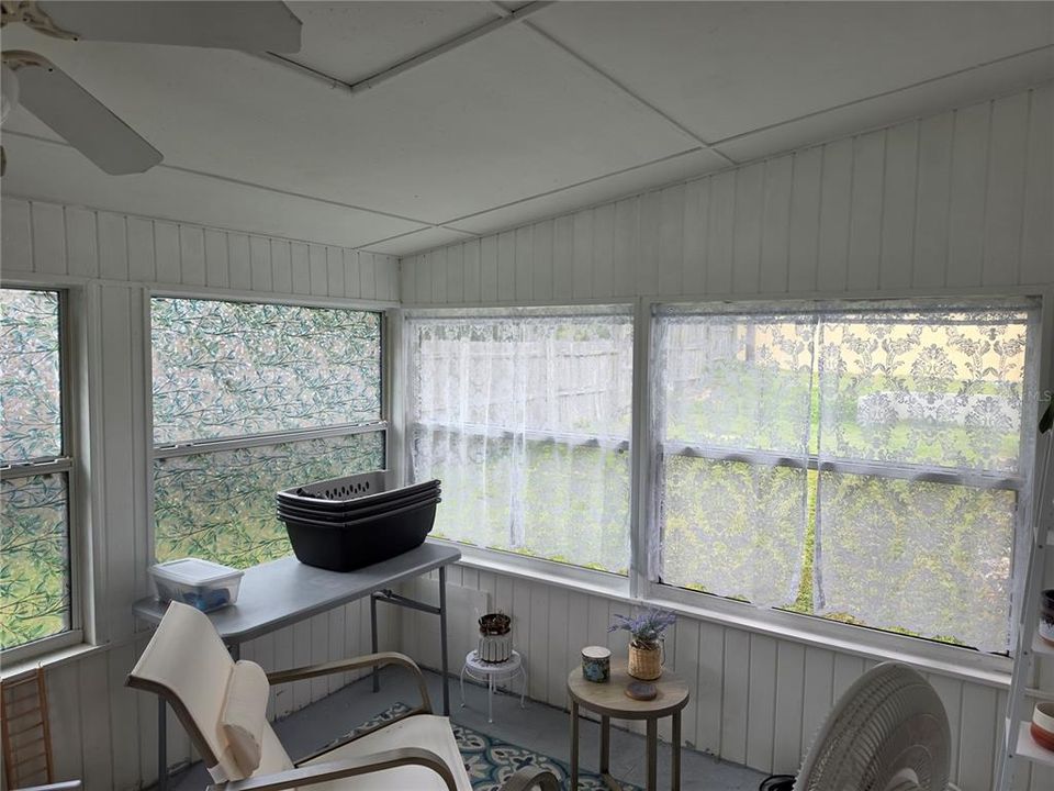 For Sale: $306,000 (3 beds, 2 baths, 1428 Square Feet)