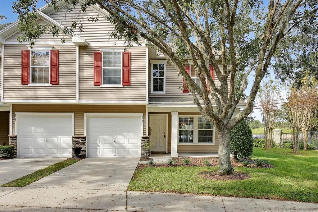Recently Rented: $2,100 (3 beds, 2 baths, 1461 Square Feet)