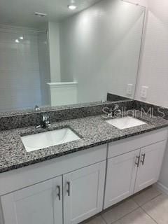 For Rent: $2,050 (3 beds, 2 baths, 1667 Square Feet)