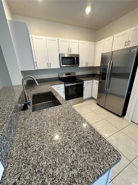 For Rent: $2,050 (3 beds, 2 baths, 1667 Square Feet)