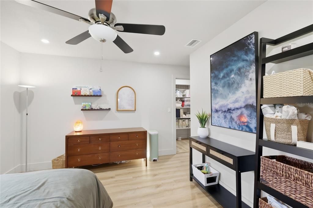 For Sale: $449,950 (3 beds, 2 baths, 1148 Square Feet)