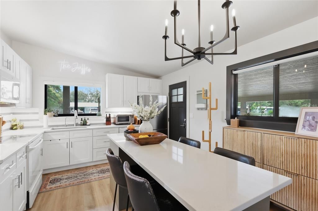For Sale: $449,950 (3 beds, 2 baths, 1148 Square Feet)