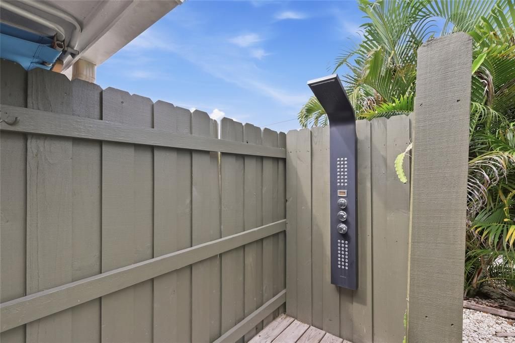 For Sale: $449,950 (3 beds, 2 baths, 1148 Square Feet)