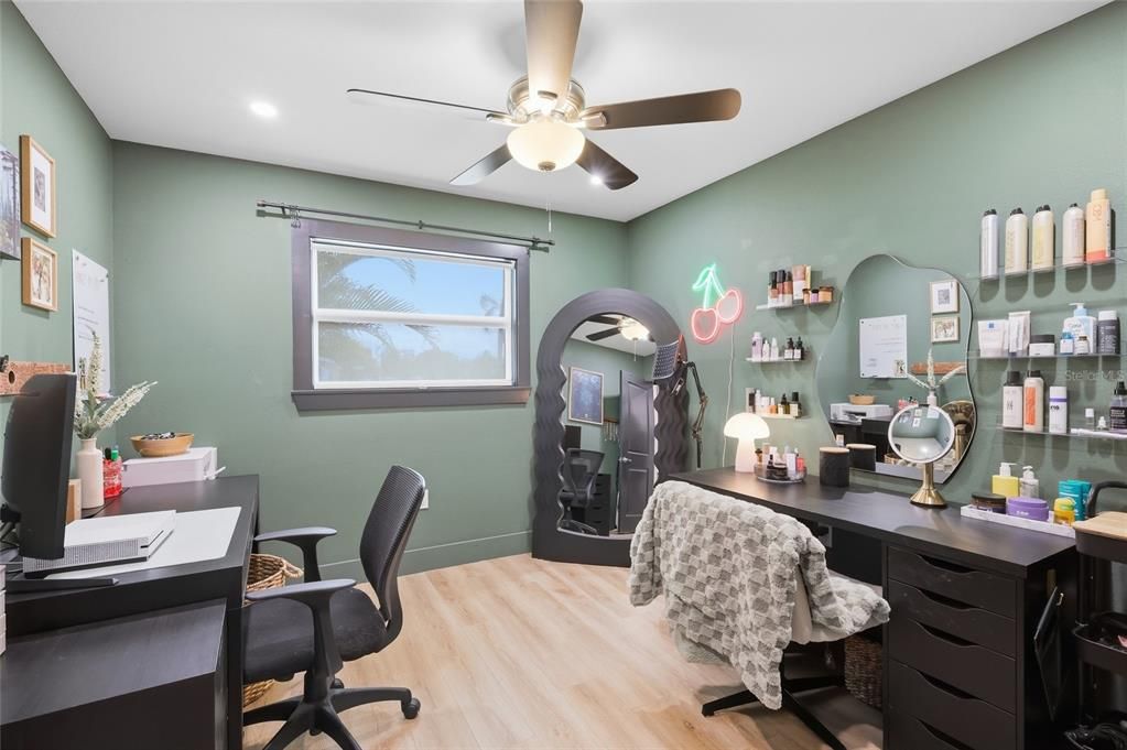 For Sale: $449,950 (3 beds, 2 baths, 1148 Square Feet)