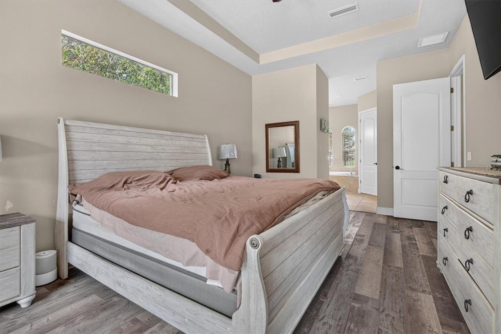 For Sale: $478,000 (4 beds, 2 baths, 2358 Square Feet)