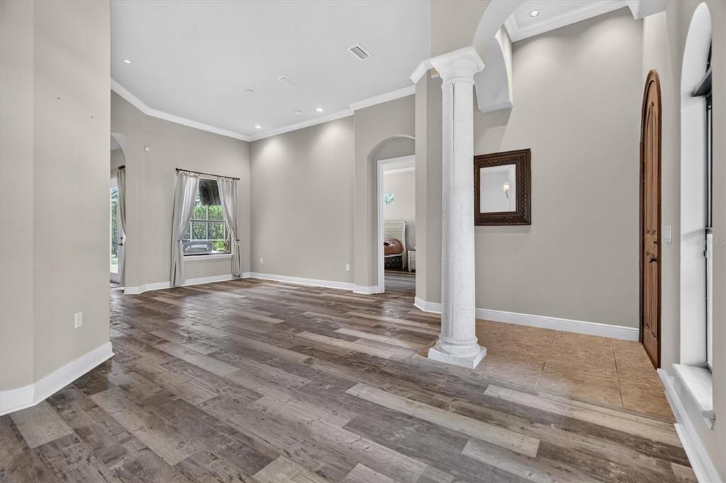 For Sale: $478,000 (4 beds, 2 baths, 2358 Square Feet)