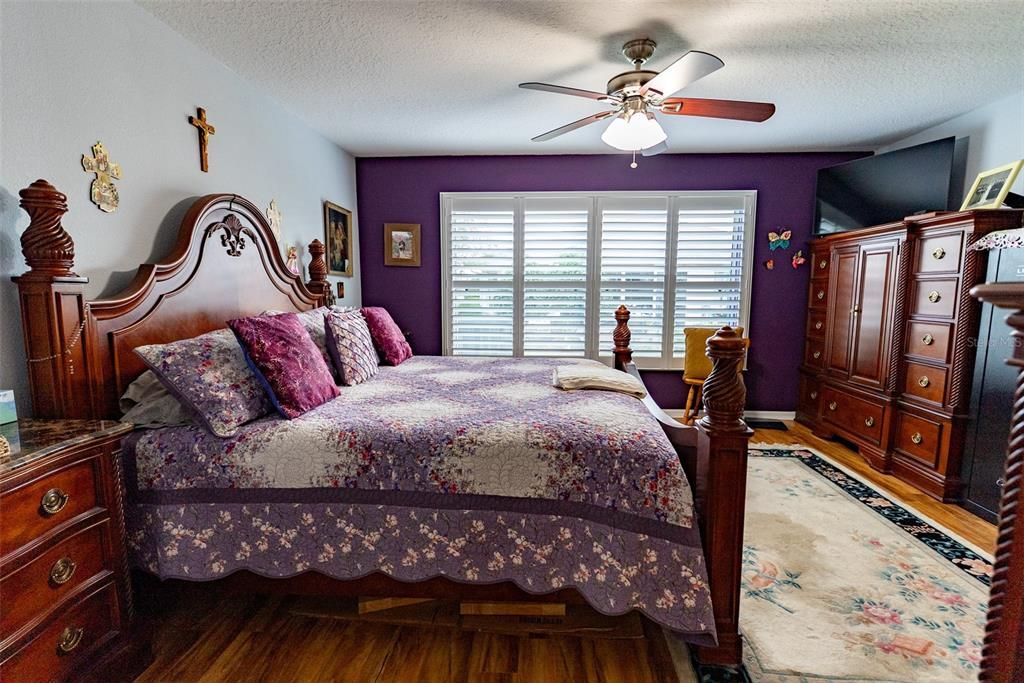 En Venta: $271,000 (2 camas, 2 baños, 1800 Pies cuadrados)
