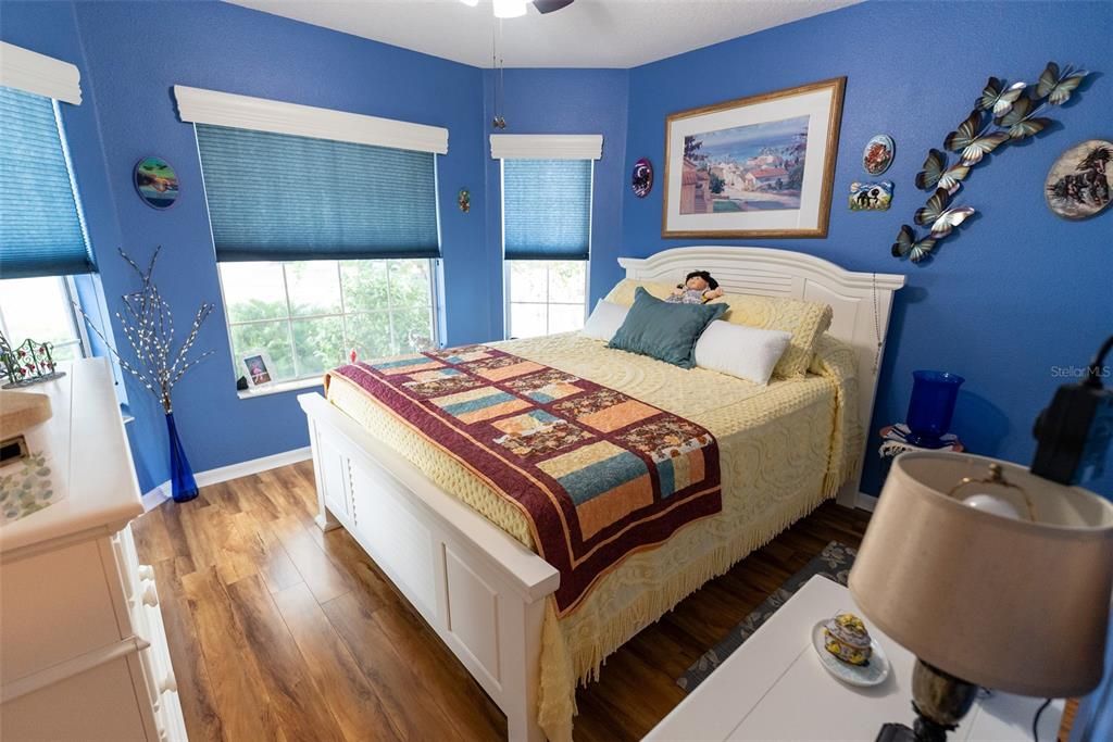 En Venta: $271,000 (2 camas, 2 baños, 1800 Pies cuadrados)