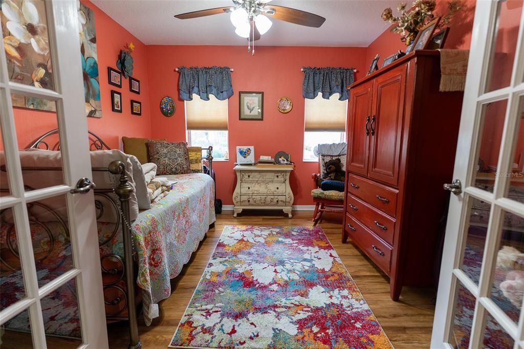 En Venta: $271,000 (2 camas, 2 baños, 1800 Pies cuadrados)