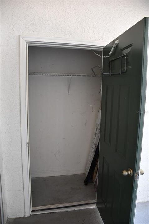 В аренду: $2,100 (4 спален, 2 ванн, 1313 Квадратных фут)