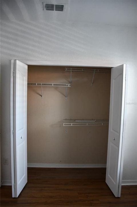 В аренду: $2,100 (4 спален, 2 ванн, 1313 Квадратных фут)