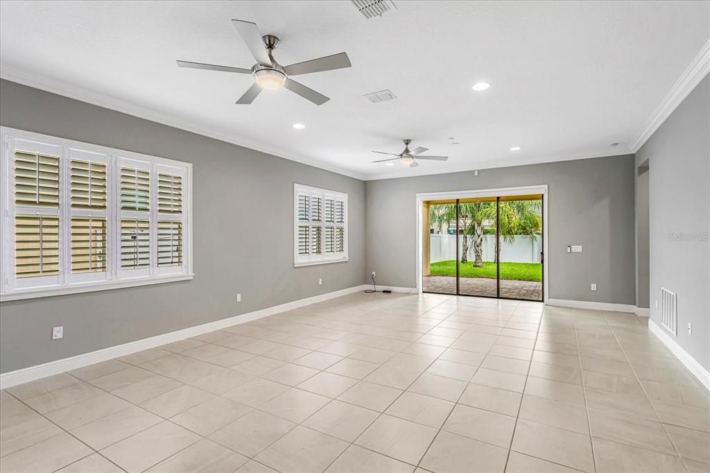 For Sale: $560,000 (4 beds, 2 baths, 2077 Square Feet)