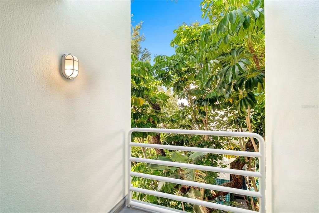For Rent: $3,200 (2 beds, 2 baths, 1296 Square Feet)