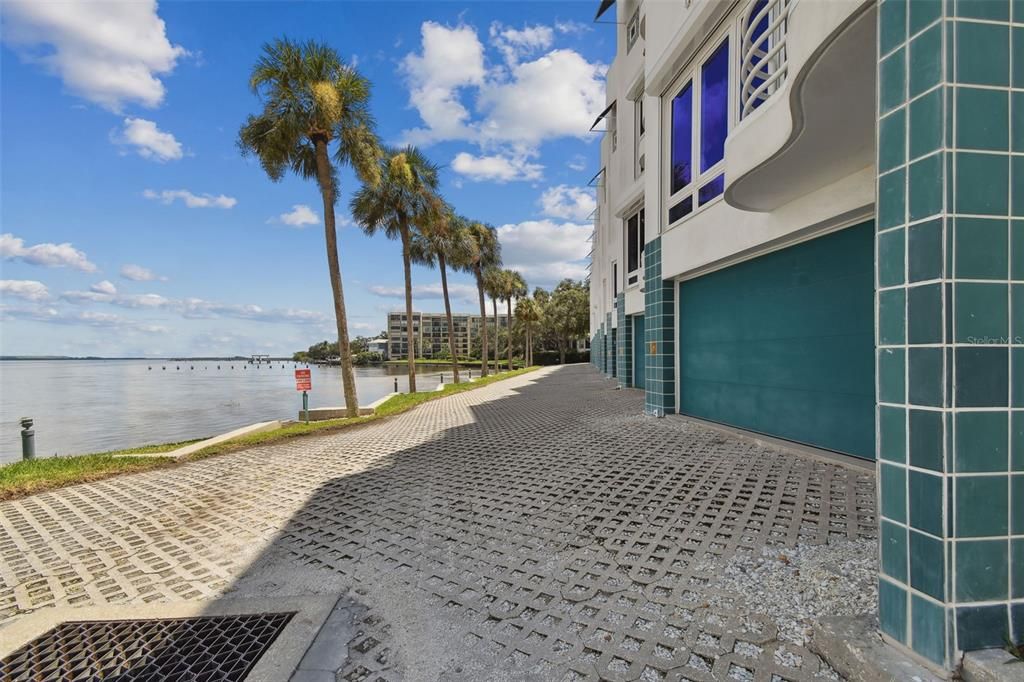 For Rent: $3,200 (2 beds, 2 baths, 1296 Square Feet)