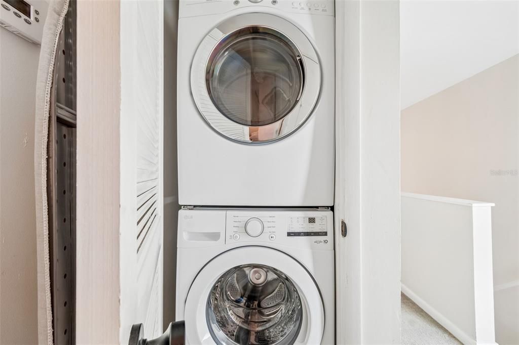 For Rent: $3,200 (2 beds, 2 baths, 1296 Square Feet)