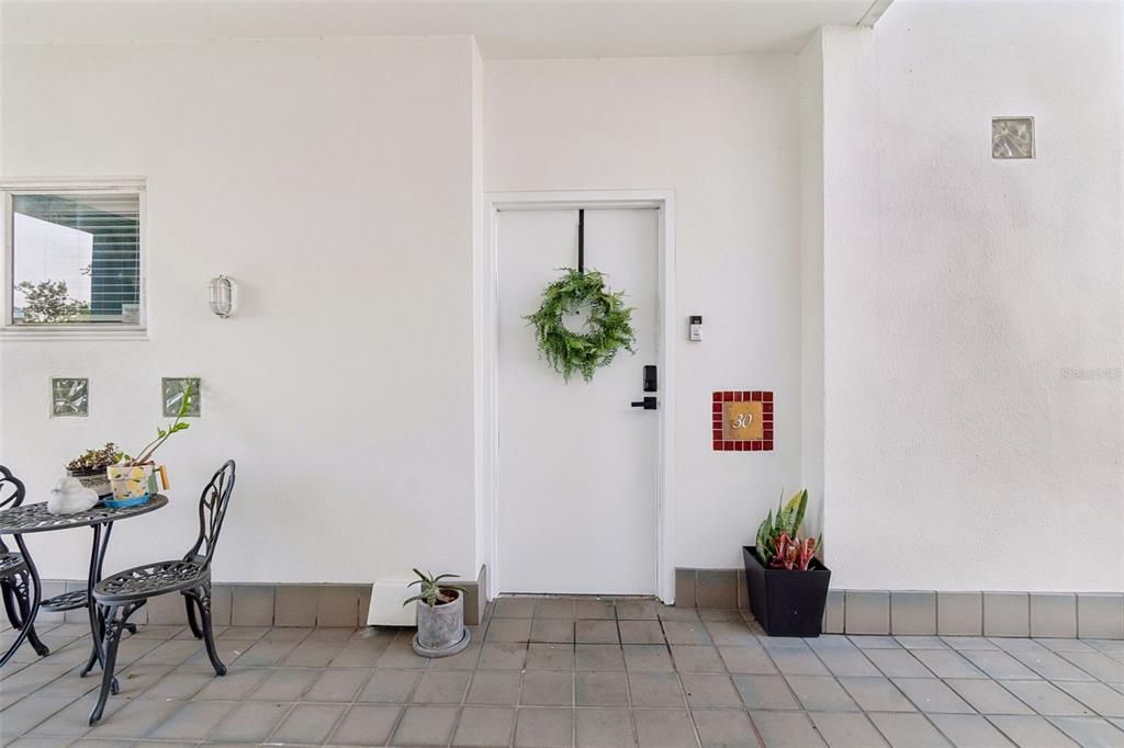 For Rent: $3,200 (2 beds, 2 baths, 1296 Square Feet)