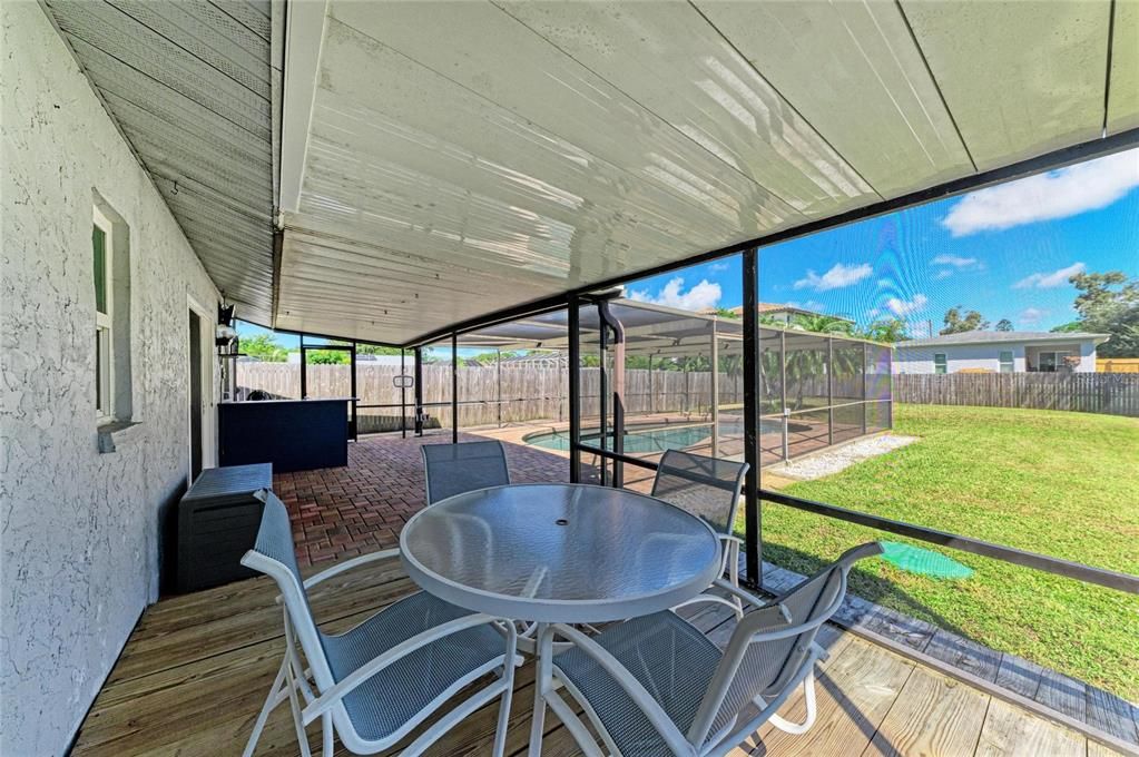 En Venta: $350,000 (2 camas, 2 baños, 1003 Pies cuadrados)