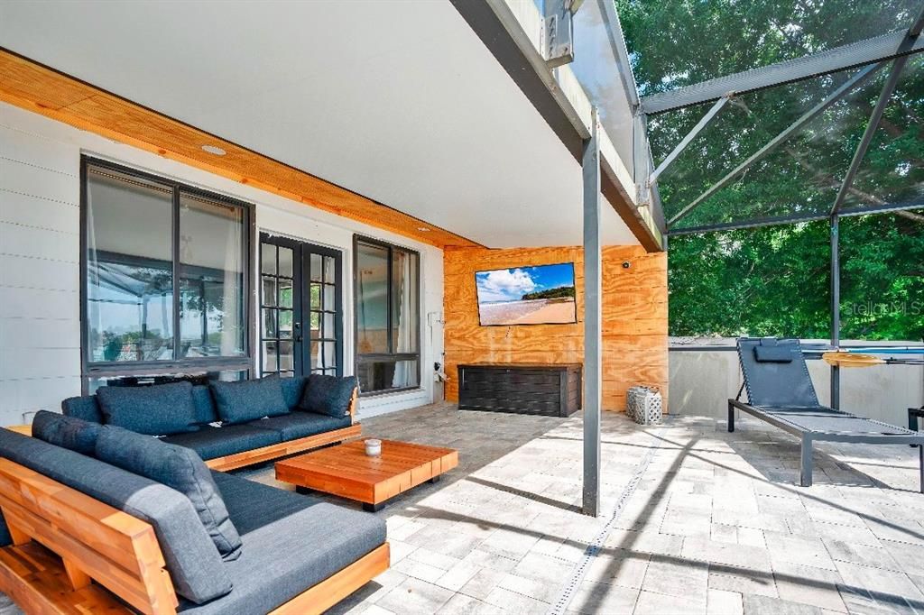 En Venta: $799,999 (4 camas, 3 baños, 2310 Pies cuadrados)