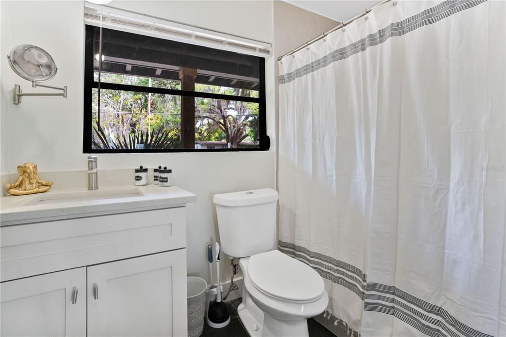 En Venta: $799,999 (4 camas, 3 baños, 2310 Pies cuadrados)