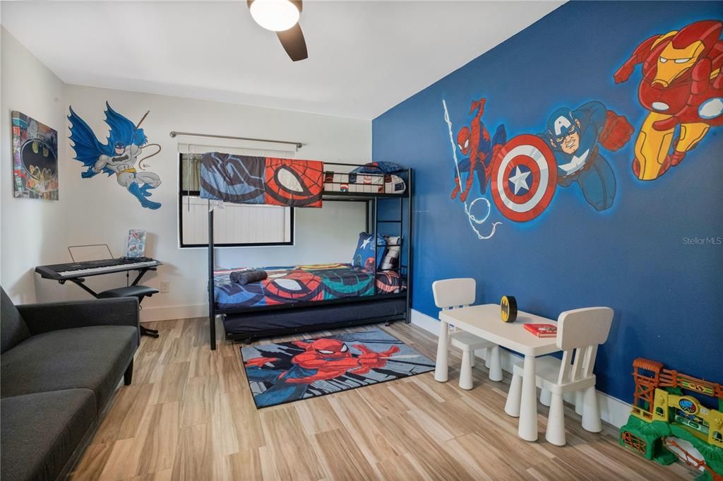 En Venta: $799,999 (4 camas, 3 baños, 2310 Pies cuadrados)
