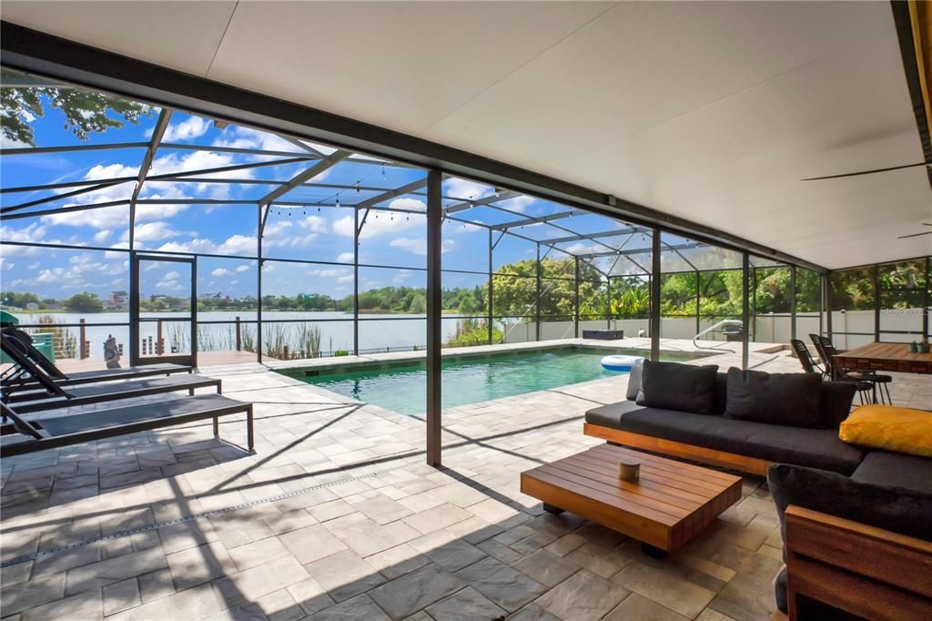 En Venta: $799,999 (4 camas, 3 baños, 2310 Pies cuadrados)