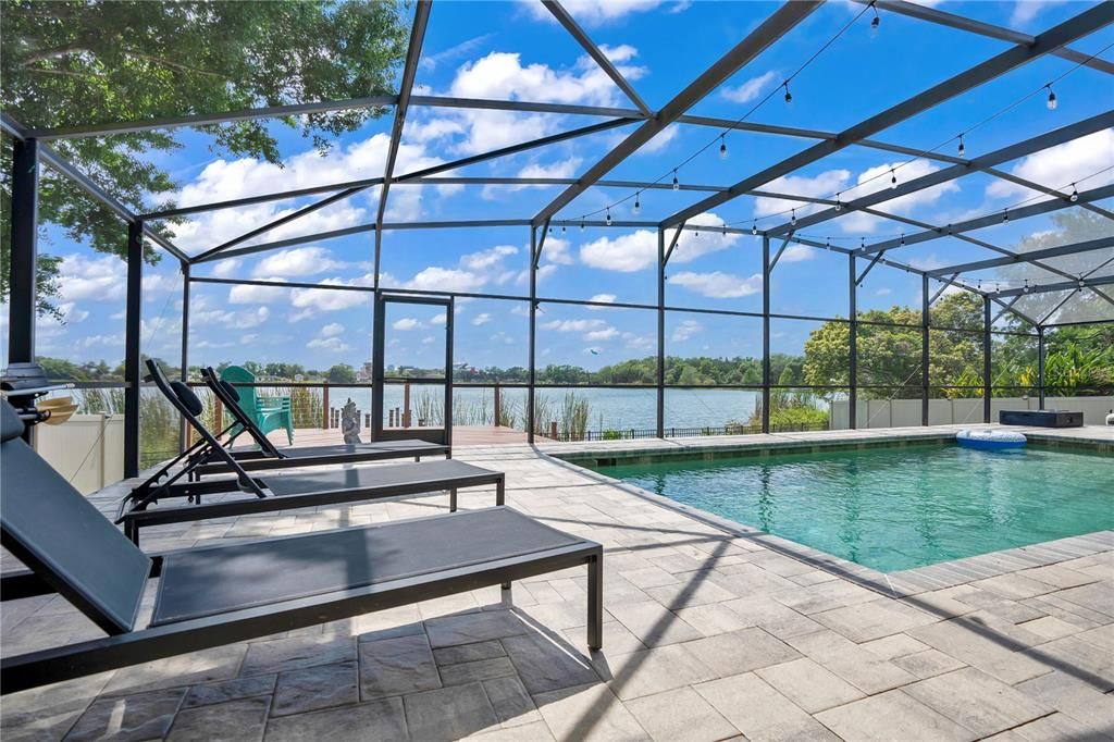 En Venta: $799,999 (4 camas, 3 baños, 2310 Pies cuadrados)