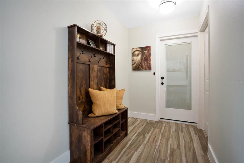 En Venta: $799,999 (4 camas, 3 baños, 2310 Pies cuadrados)
